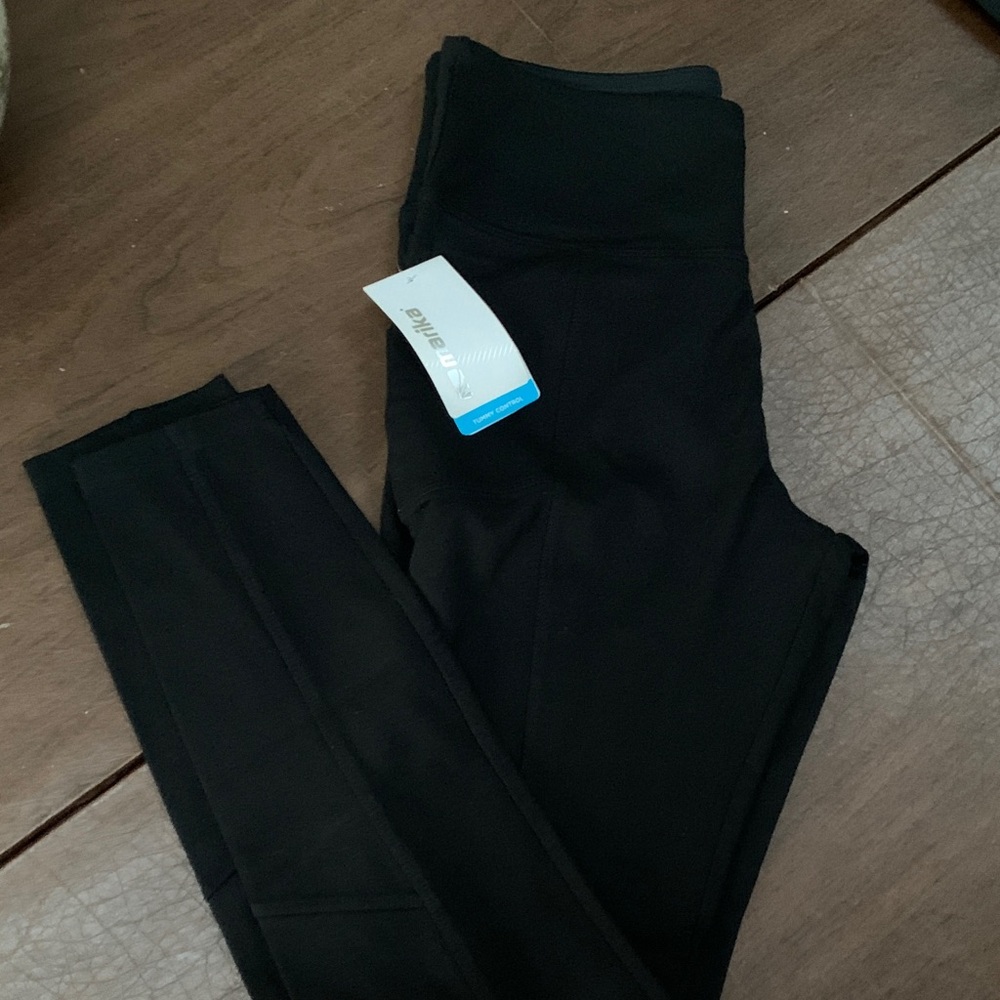 NWT Marika Black Leggings Tommy control M